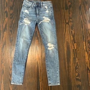 american eagle ripped blue jeans size 00